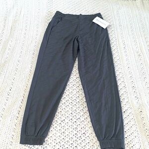 Athleta Brooklyn Textured Jogger BNWT Sz 4 army green-grey